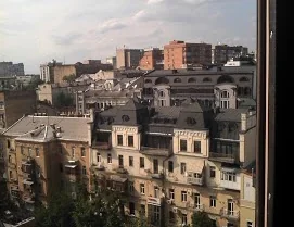 робота вантажників на будівельному об'єкті