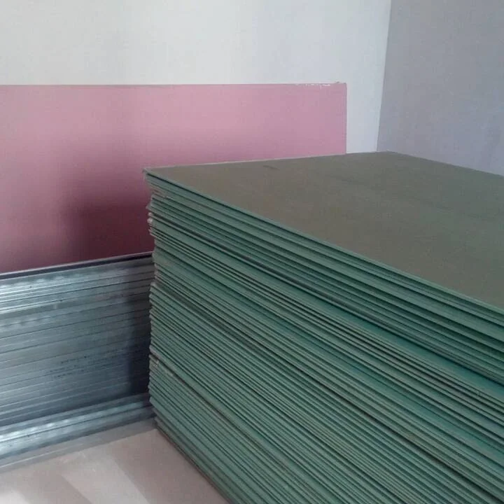 робота вантажників на будівельному об'єкті