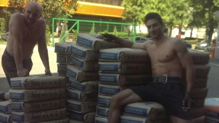підйом матеріалів на поверх на об'єкті у Києві