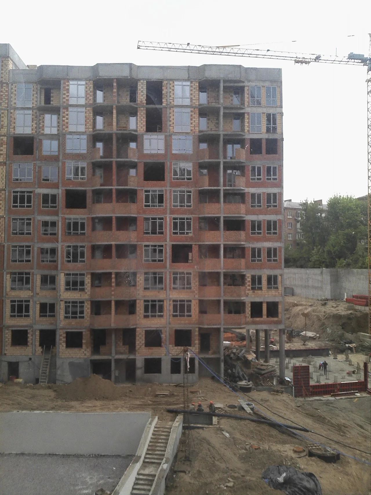 вантажники у Києві виконують демонтажні роботи