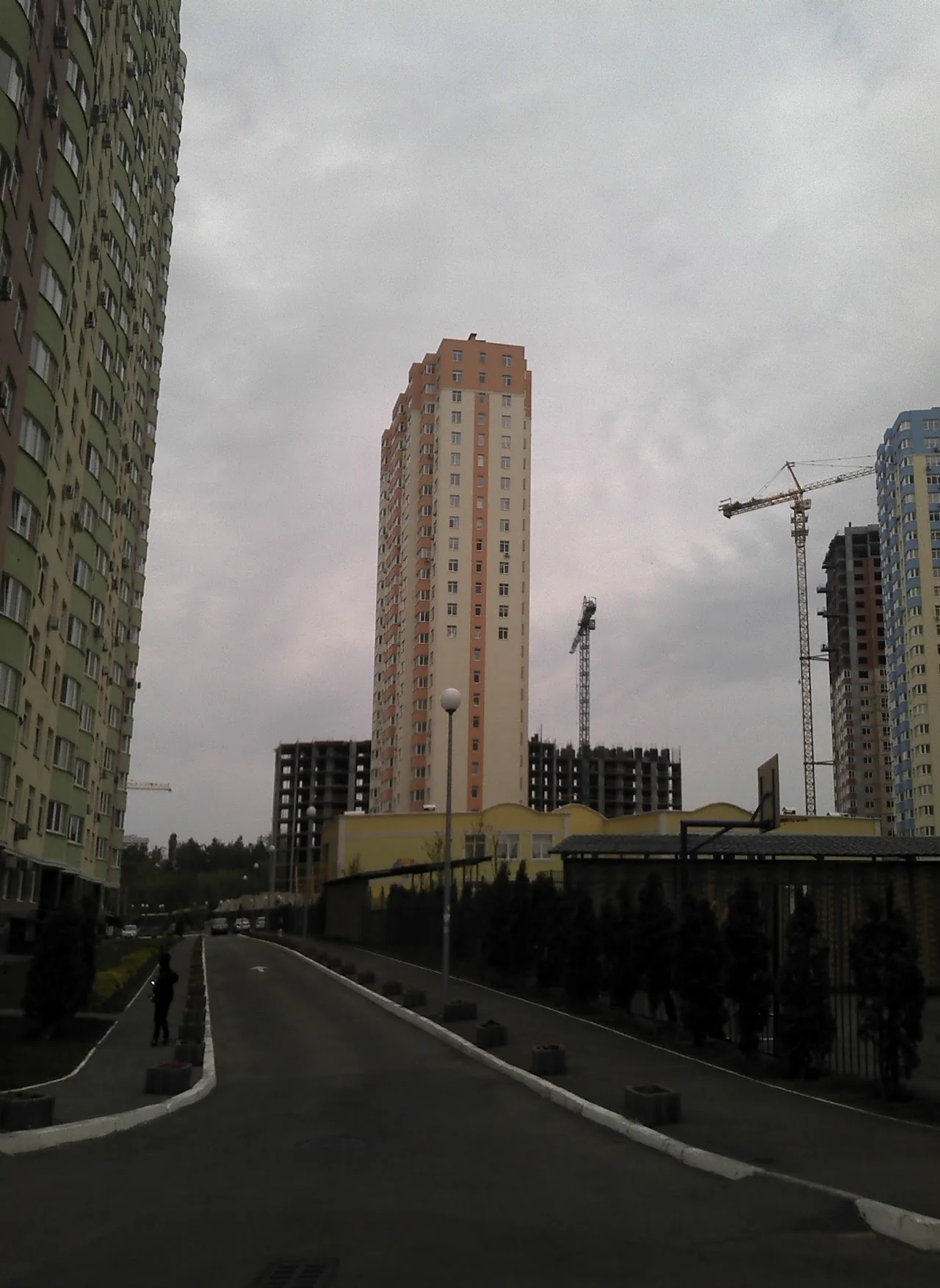 послуги вантажників Київ — розвантаження вантажного автомобіля