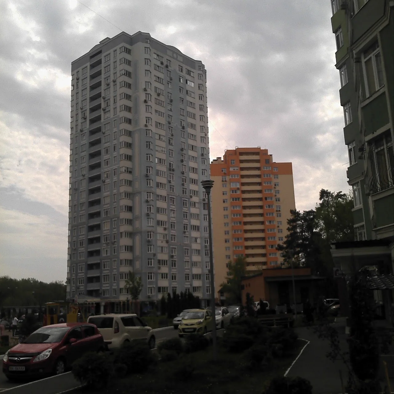 робота вантажників на будівельному об'єкті