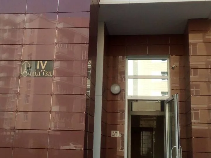 послуги вантажників Київ — занесення матеріалів у квартиру
