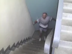 вантажники у Києві виконують демонтажні роботи